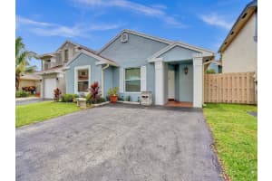3727 NW 107th Ter, Sunrise, FL 33351 - MLS#F10508135