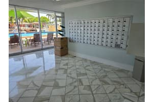 2000 NE 135th St 302, North Miami, FL 33181 - MLS#F10508163