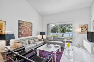 3457 NW 44th St 202, Lauderdale Lakes, FL 33309 - MLS#F10508180
