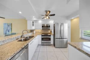 3900 Oaks Clubhouse Dr 405, Pompano Beach, FL 33069 Sold 09/10/25