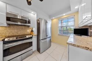 3900 Oaks Clubhouse Dr 405, Pompano Beach, FL 33069 - MLS#F10508195