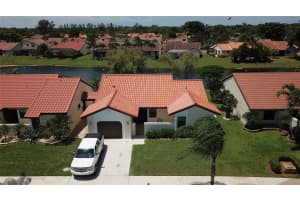 23 Capitol Ct, Deerfield Beach