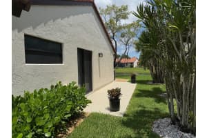 23 Capitol Ct, Deerfield Beach, FL 33442 Sold 10/16/25