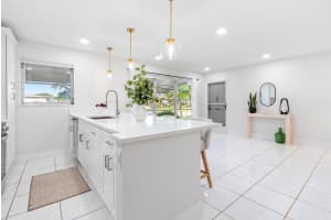925 S Drive Ter B, Delray Beach, FL 33445 Sold 07/24/25