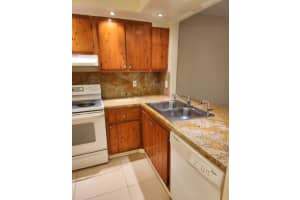 109 Lake Emerald Dr 204, Oakland Park, FL 33309 - MLS#F10508229