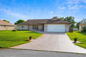 886 SE Odonnell Lane, Port Saint Lucie, FL 34983 - MLS#F10508269