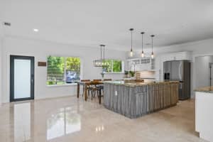 15425 SW 84th Ct, Palmetto Bay, FL 33157 Sold 08/14/25