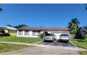 8755 Sw 53rd St, Cooper City