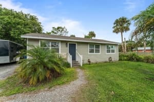 2211 N 44th St, Fort Pierce