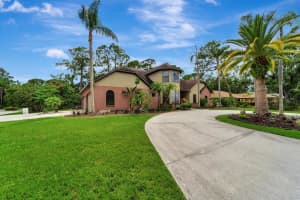 8040 conservatory cir, Sarasota, FL 34243 Sold 11/17/25