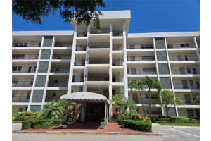 2850 N Palm Aire Dr 104, Pompano Beach
