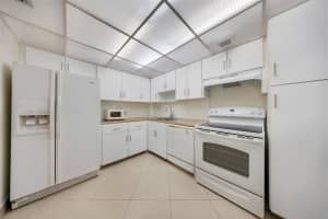 2850 N Palm Aire Dr 104, Pompano Beach, FL 33069 - MLS#F10508402