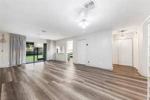 9139 Vineyard Lake Dr 9139, Plantation, FL 33324 Sold 08/27/25