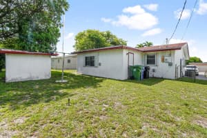 2721 22nd Street, Fort Lauderdale, FL 33311 - MLS#F10508429