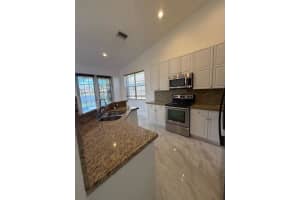 916 Savannah Falls Dr, Weston, FL 33327 - MLS#F10508502