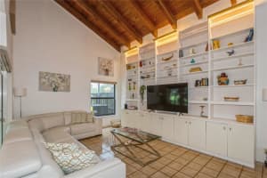 1400 W Sandpiper Cir, Pembroke Pines, FL 33026 Sold 12/19/25