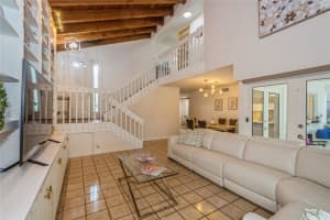 1400 W Sandpiper Cir, Pembroke Pines, FL 33026 - MLS#F10508514