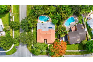 7681 NW 6th Ct, Plantation, FL 33324 Sold 10/30/25