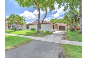 6022 NW 80th Ave, Tamarac, FL 33321 Sold 08/29/25