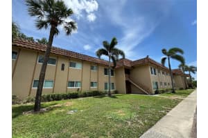 2412 Nw 39th Way 101, Lauderdale Lakes