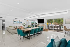 20000 Highland Lakes Blvd, Miami, FL 33179 Sold 09/25/25