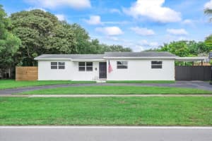 415 NW 46th Ave, Plantation, FL 33317 Sold 07/31/25