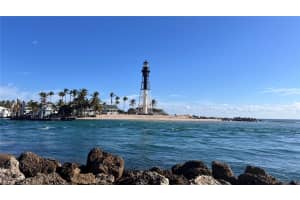 3204 Robbins Rd, Pompano Beach