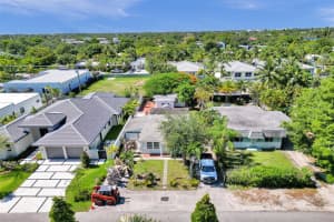325 NE 21st St, Wilton Manors, FL 33305 Sold 07/10/25