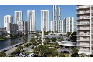 500 Bayview Dr 331, Sunny Isles Beach, FL 33160 - MLS#F10508711