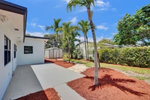 1302 S 22nd Ct, Hollywood, FL 33020 - MLS#F10508740