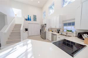 533 Bedford Ave, Weston, FL 33326 Sold 08/12/25