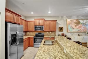 132 SW 7th Ct, Pompano Beach, FL 33060 - MLS#F10508776