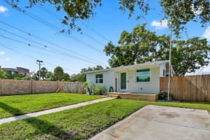 6400 Oak St, Hollywood, FL 33024 Sold 08/28/25