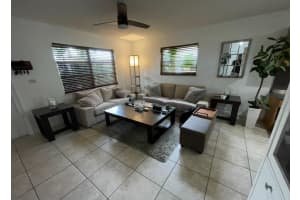 5708 NW 48 Ave, Tamarac, FL 33319 - MLS#F10508863