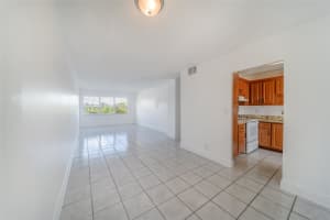 2555 NE 11th St 403, Fort Lauderdale, FL 33304 - MLS#F10508905