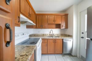 2555 NE 11th St 403, Fort Lauderdale, FL 33304 - MLS#F10508905