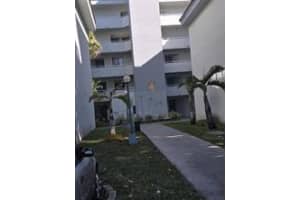 8275 152 Avenue, Miami, FL 33193 - MLS#F10508945