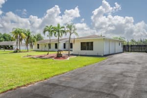 5200 SW 186th Ave, Southwest Ranches, FL 33332 Sold 07/16/25