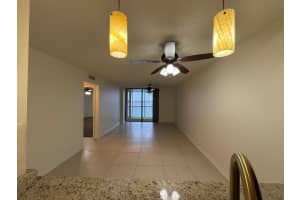 110 Lake Emerald Dr 405, Oakland Park, FL 33309 - MLS#F10509102