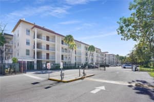 2650 NW 49th Ave 320, Lauderdale Lakes, FL 33313 - MLS#F10509109