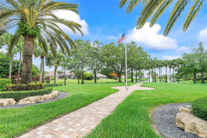 5725 NW 100th Ter, Coral Springs, FL 33076 Sold 07/25/25