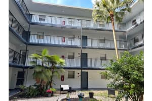 2800 Somerset Dr 109J, Lauderdale Lakes, FL 33311 - MLS#F10509148