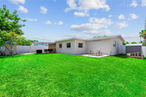 8360 NW 29th St, Sunrise, FL 33322 Sold 09/25/25