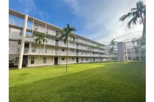 2800 Nw 56th Ave E102, Lauderhill