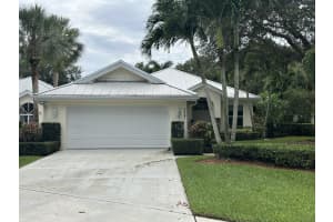 2527 Sw Greenwich Way, Palm City