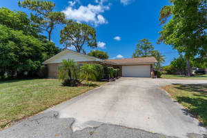 6301 Boyd Ln, Lake Worth, FL 33462 Sold 07/25/25