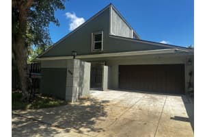 450 NW 79th Ave, Plantation, FL 33324 Sold 11/17/25