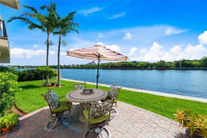 2806 NE 15th St, Fort Lauderdale, FL 33304 Sold 09/22/25