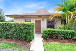 2516 SW 74th Ter 102, Fort Lauderdale, FL 33317 - MLS#F10509310