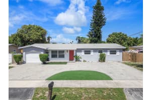 4010 Ne 2nd Ter, Deerfield Beach